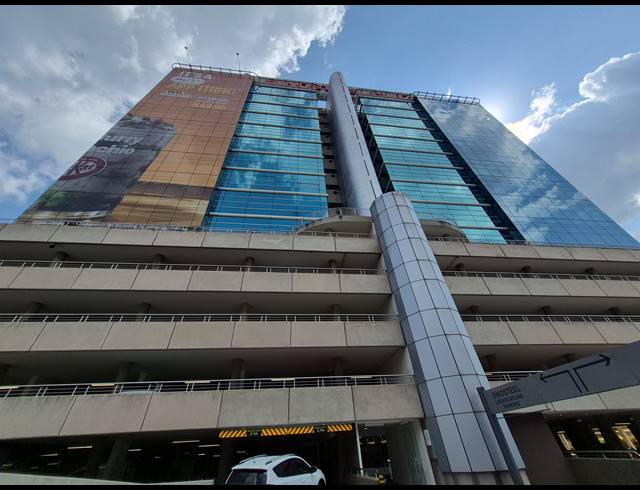106M² OFFICE TO LET IN SANDTON CENTRAL